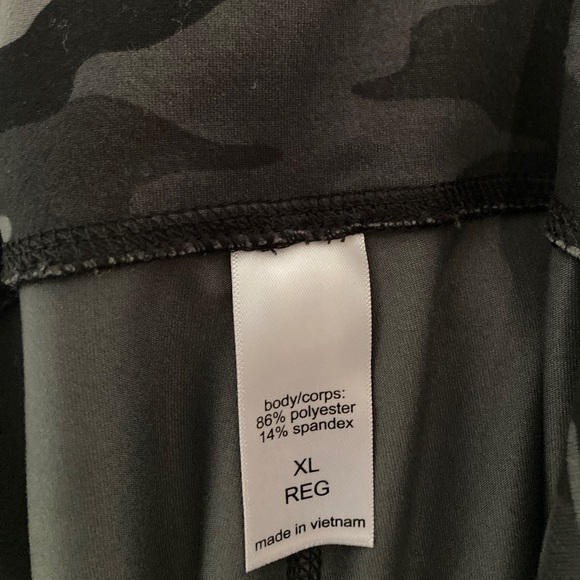 Maurices Camo Leggings - Picture 3 of 3